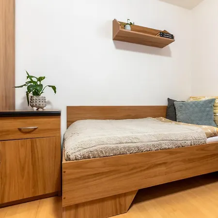 Dorm Residences Dlha *