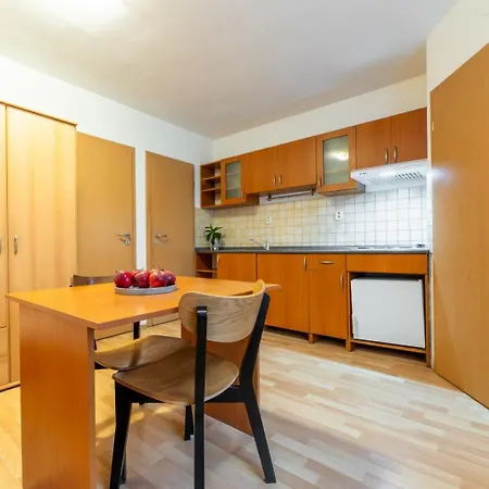 Vandrarhem Dorm Residences Dlha
