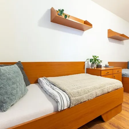 Ubytovňa Dorm Residences Dlhá