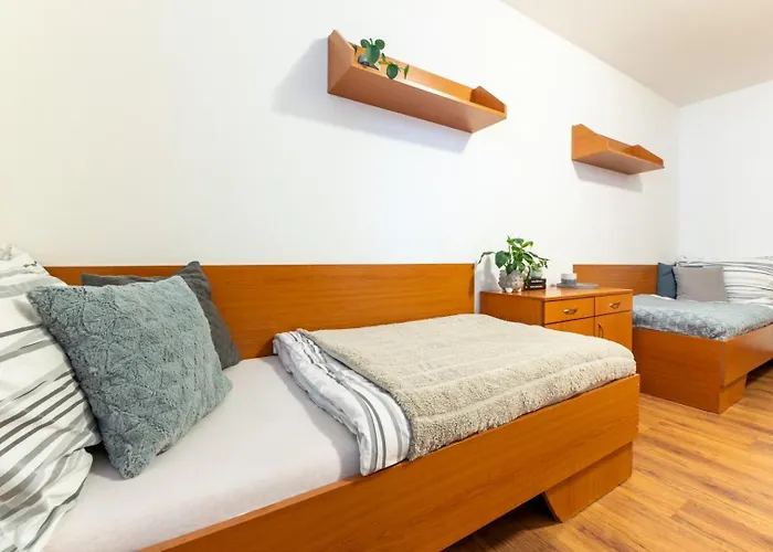 Dorm Residences Dlha